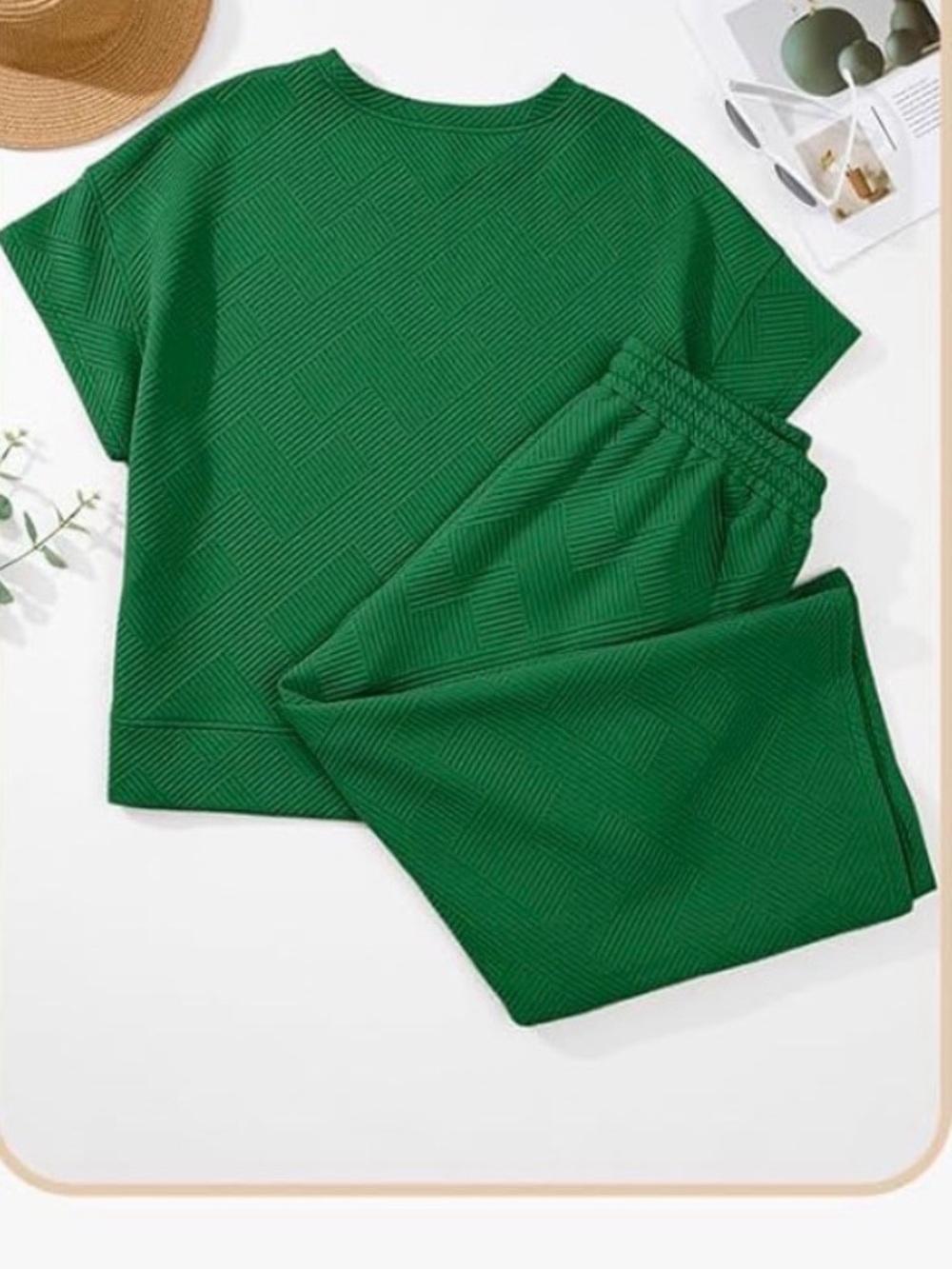 2 Piece Lounge Set in Green with a Geometric Basketweave Pattern Plus Size - Picture 8 of 12
